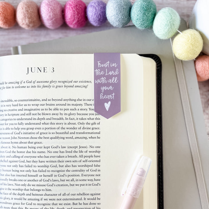 Magnetic Bookmarks ā Trust in the Lord/God's Word is Truth